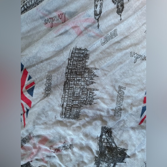 NWOT - London Bandana - Lot 1 - Picture 2 of 4